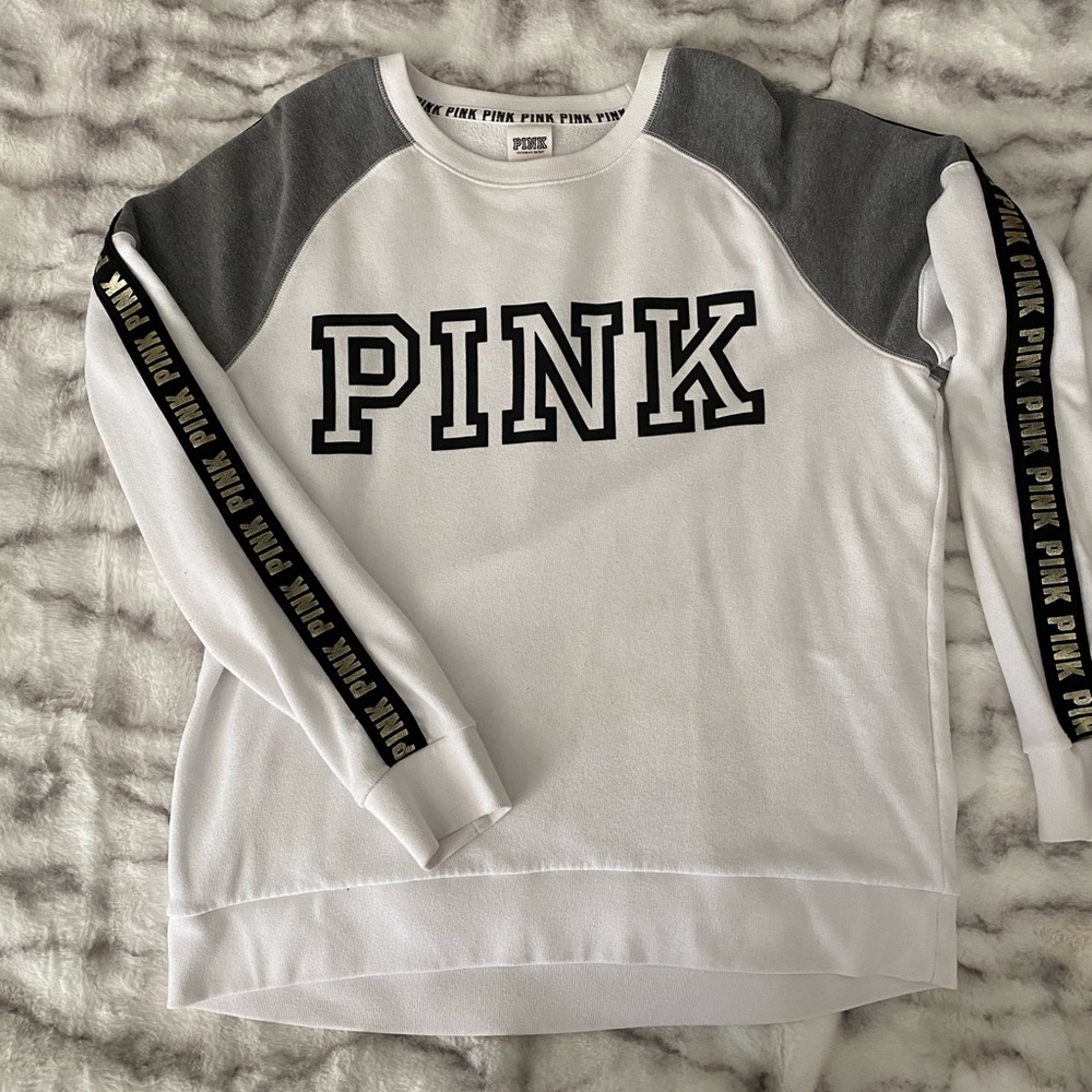 VS PINK crew neck sweatshirt